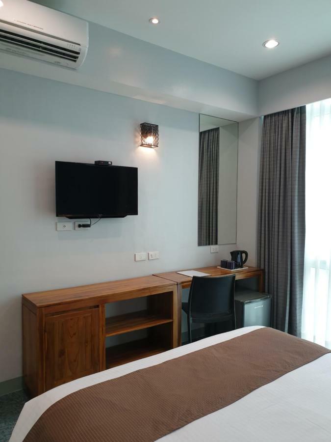 Li Mkt Makati City Exterior foto